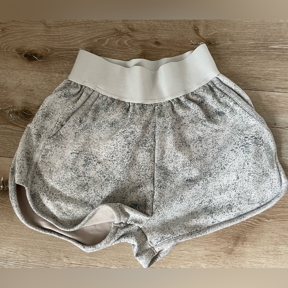 Gymshark Pants - Gymshark size small grey workout training running shorts